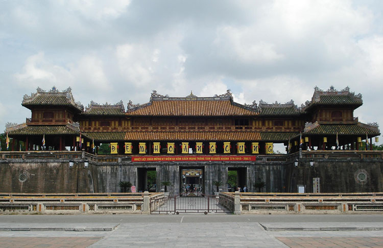 Travel agencies in Hue